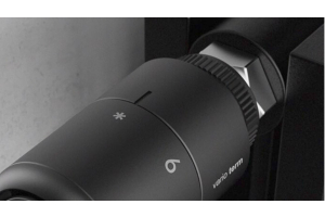 Brzydkie głowice na grzejnikach psują całe wnętrze. Jak wybrać nowoczesną głowicę? VarioTerm Prestige i Tucan